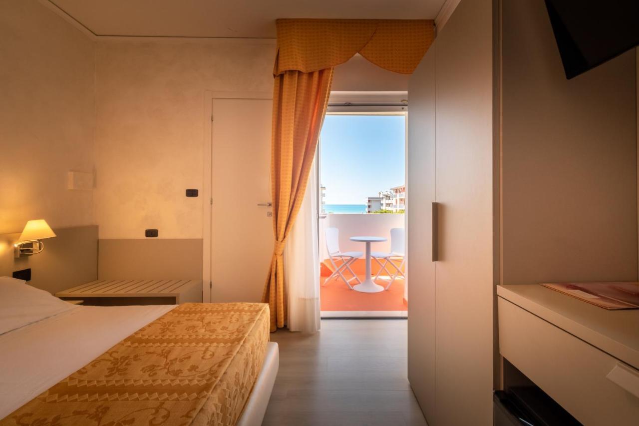 Continental B&B City Hotel Bibione Ngoại thất bức ảnh